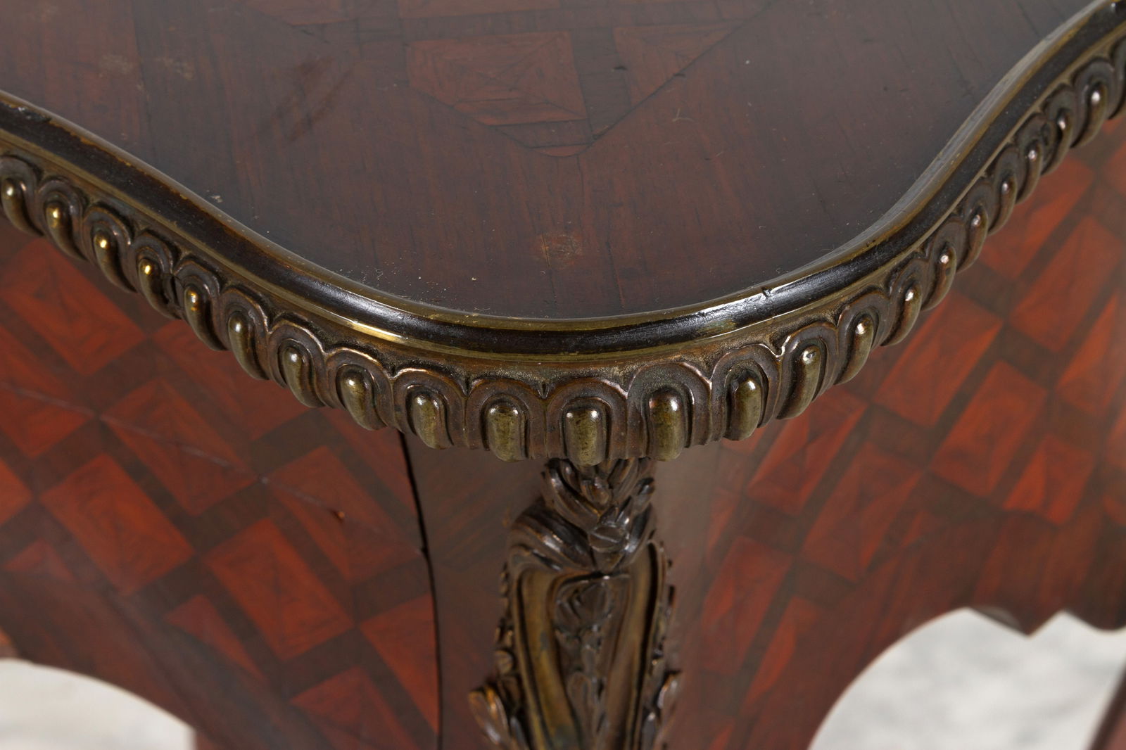 Veneered coffee table - 6