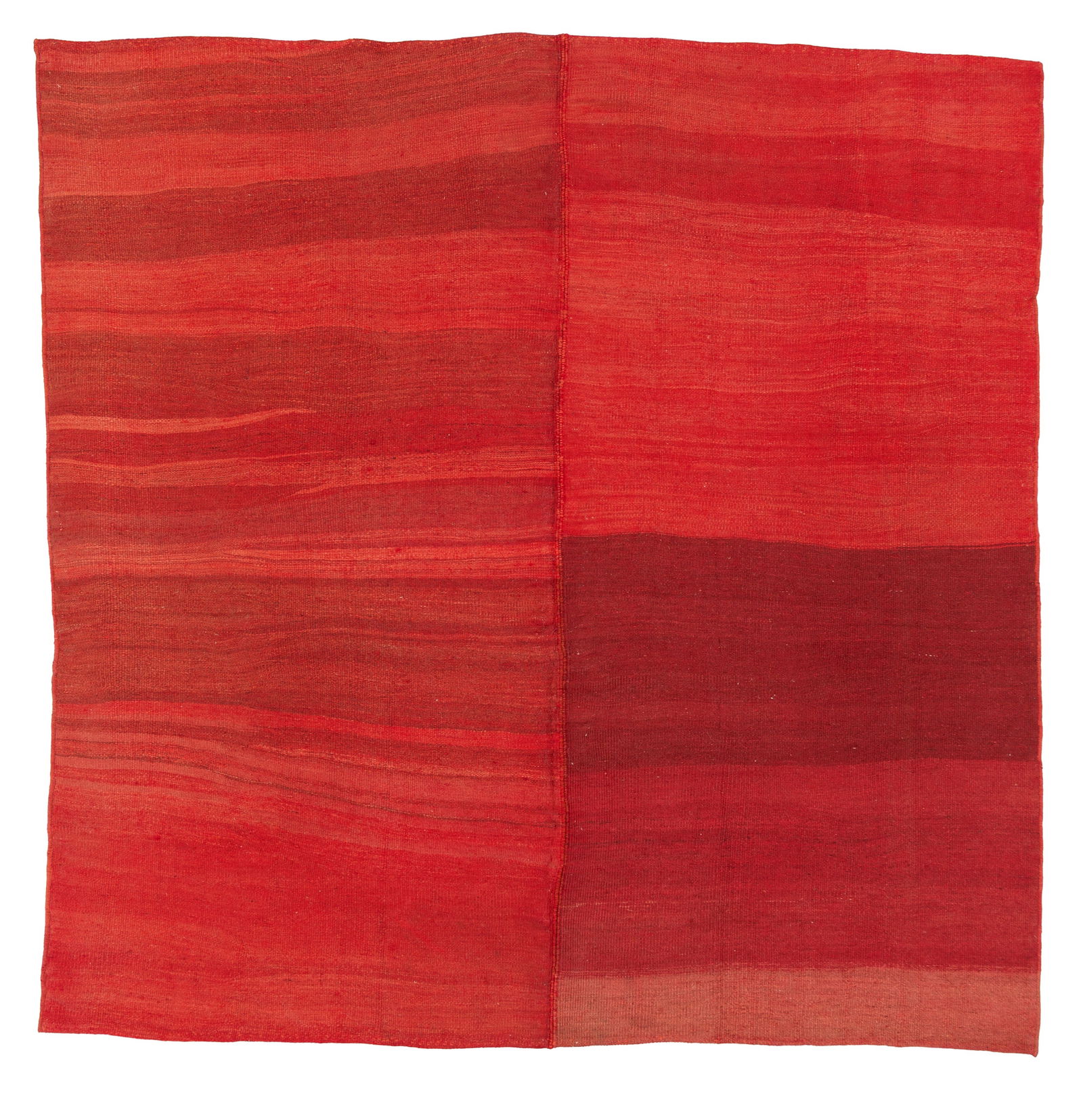 Bidjar kilim. Persia: Bidjar kilim. Persia. Early 20th century. Perfectly preserved. 210x210 cm approx. Kilim Bidjar. Persia. Inizi XX secolo. Perfetto stato di conservazione. 210x210 cm ca.