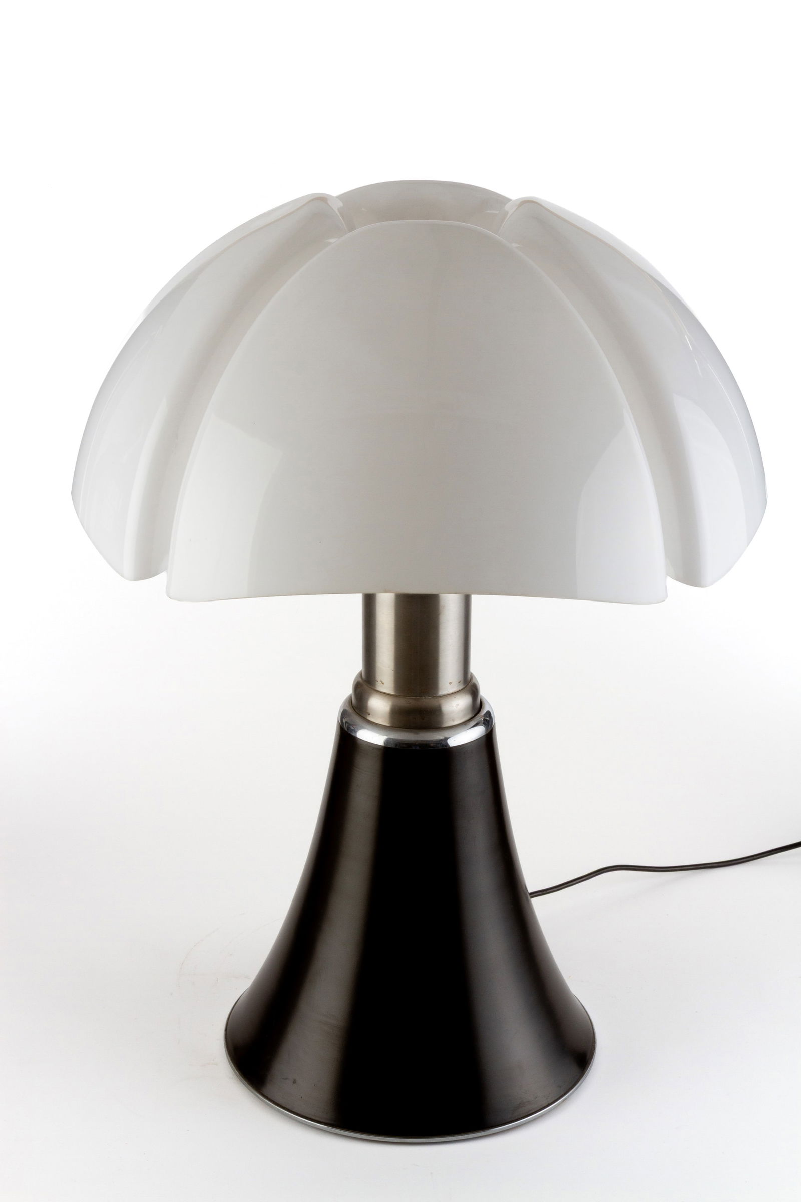 GAE AULENTI. Bat Lamp mod. 620 for MARTINELLI LUCE (1 of 7)
