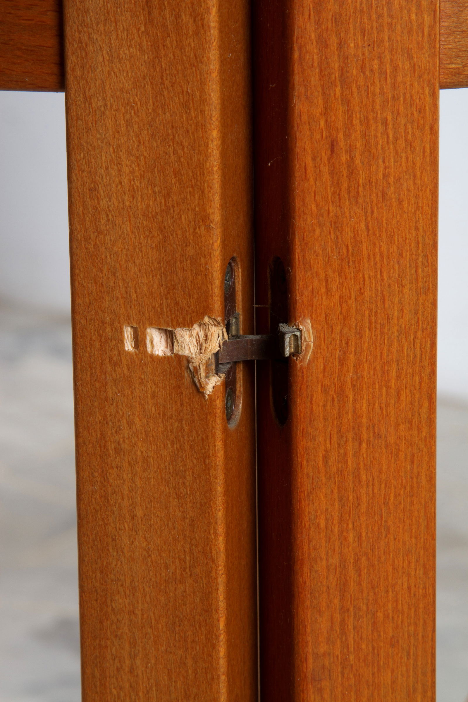 Opening console table - 6