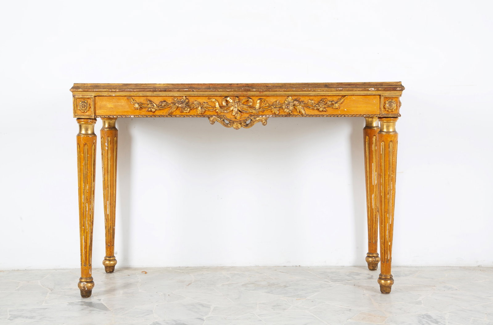 Console table with marble top - 3
