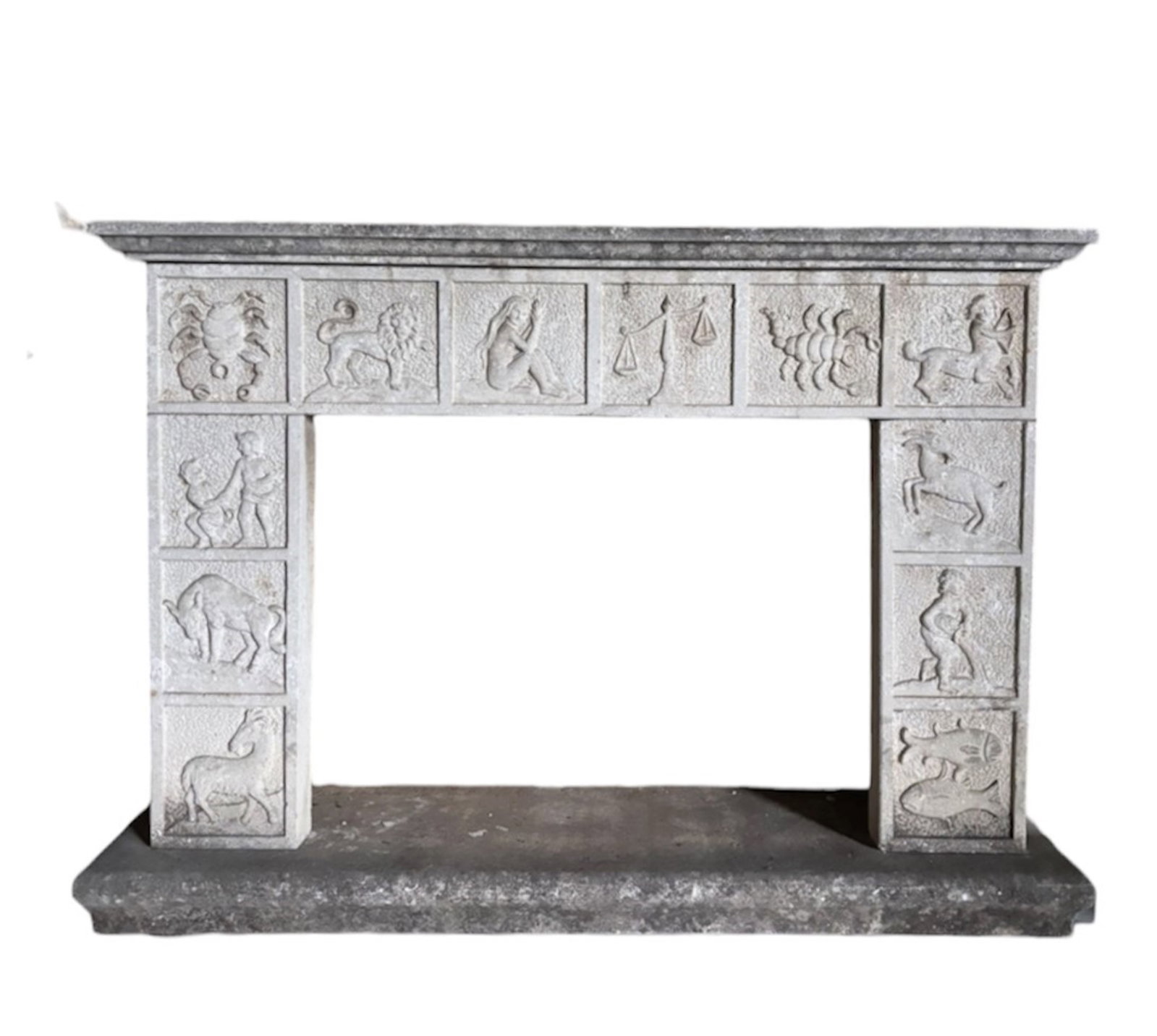 Caminetto in pietra: Vicenza stone fireplace with zodiac signs. Item located at the consignor's home. 96x147x35 cm approx. Caminetto in pietra di Vicenza con segni dello zodiaco. Oggetto ubicato presso l'affidante. 96x147