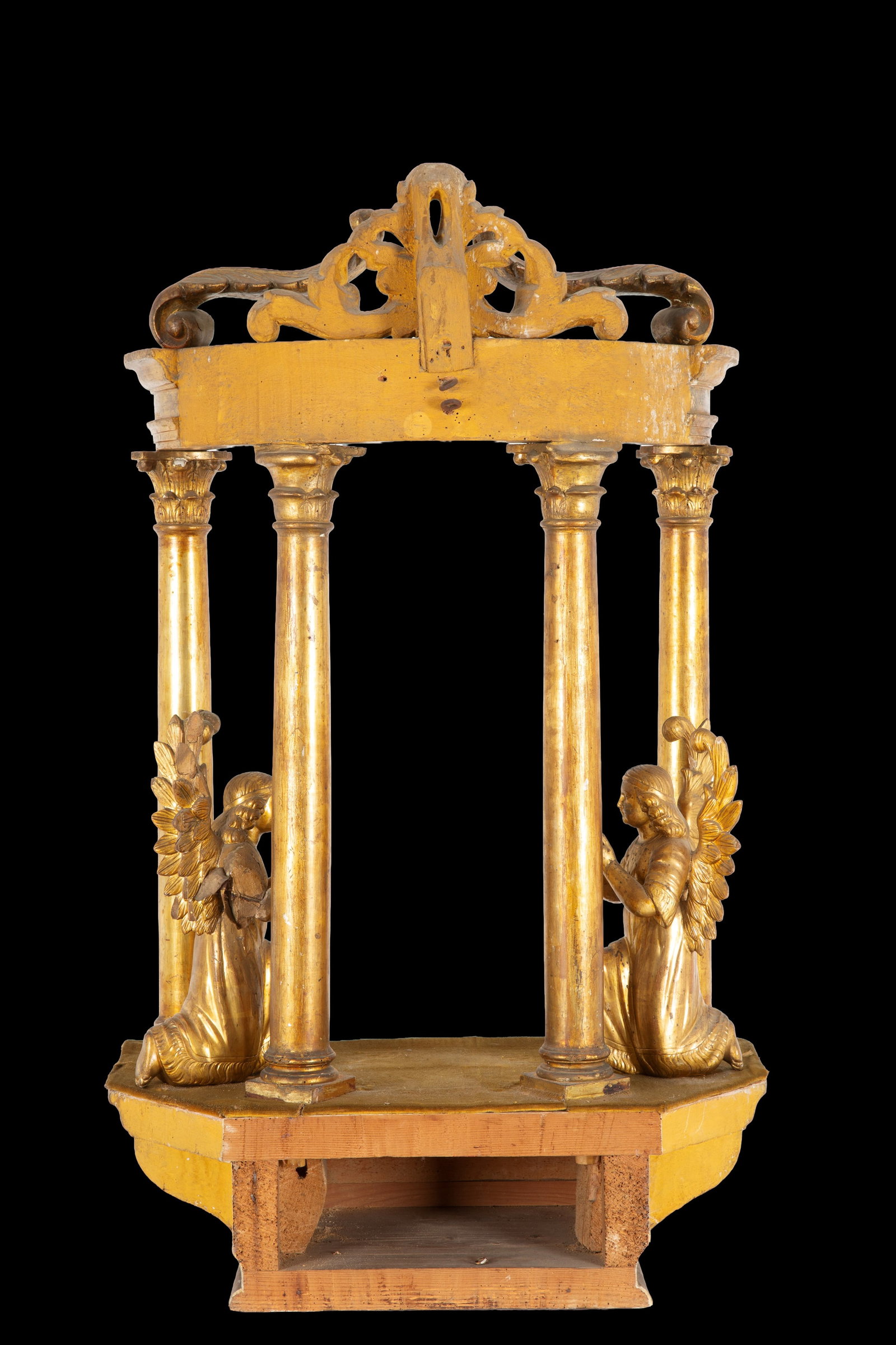 Small temple altar - 3