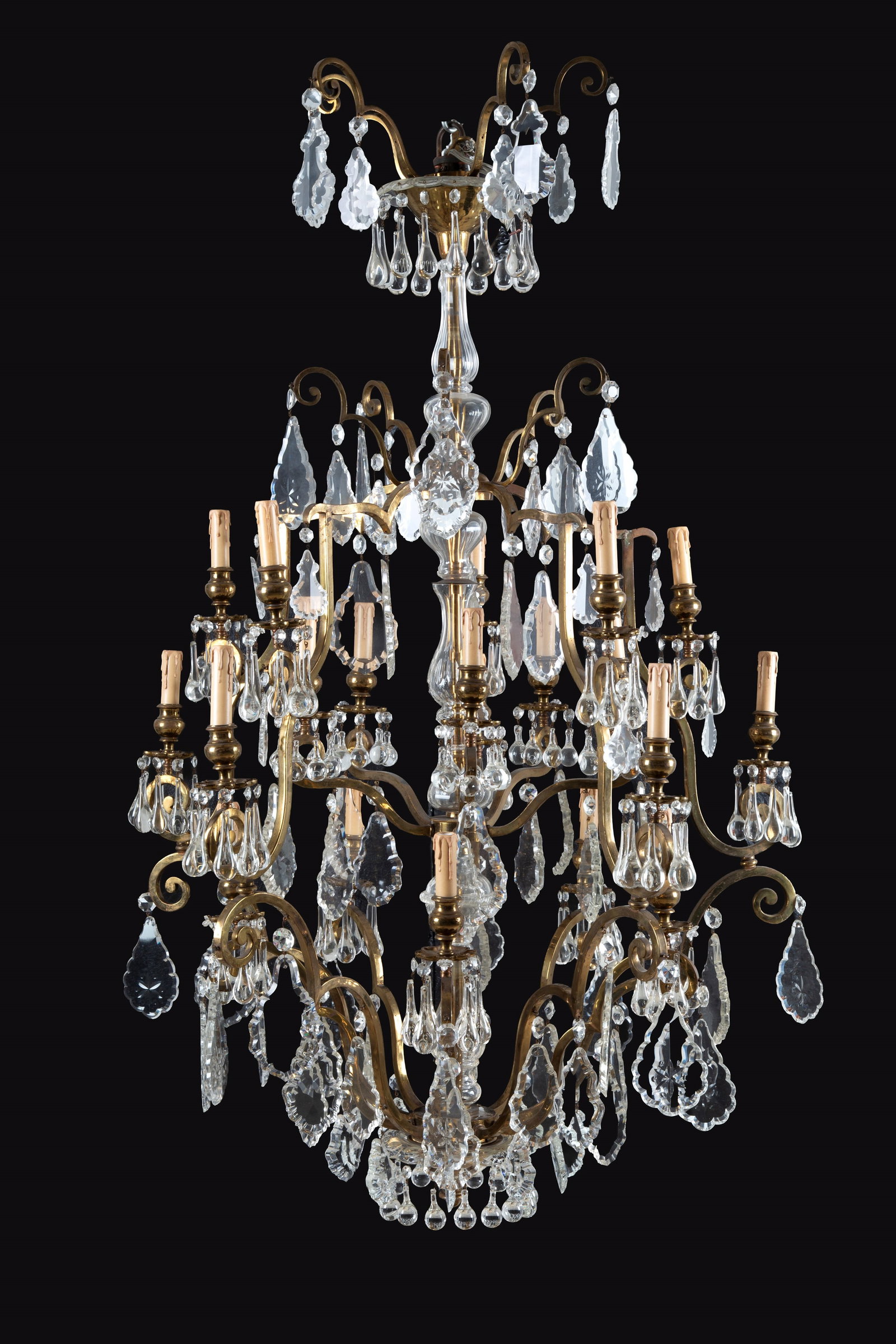 Grande lampadario in ottone e cristallo (1 of 7)