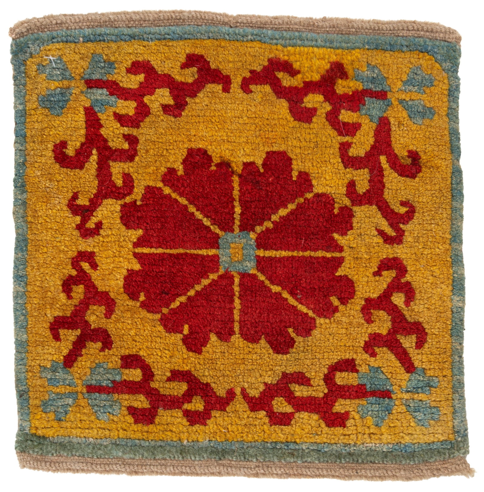 Tappeto Tibet mat: Tibetan mat carpet. Late 19th century. Perfect condition, four original sides. 36x35 cm approx. Tappeto Tibet mat. Fine XIX secolo. Perfetto stato di conservazione, quattro lati originali. 36x35 cm ca