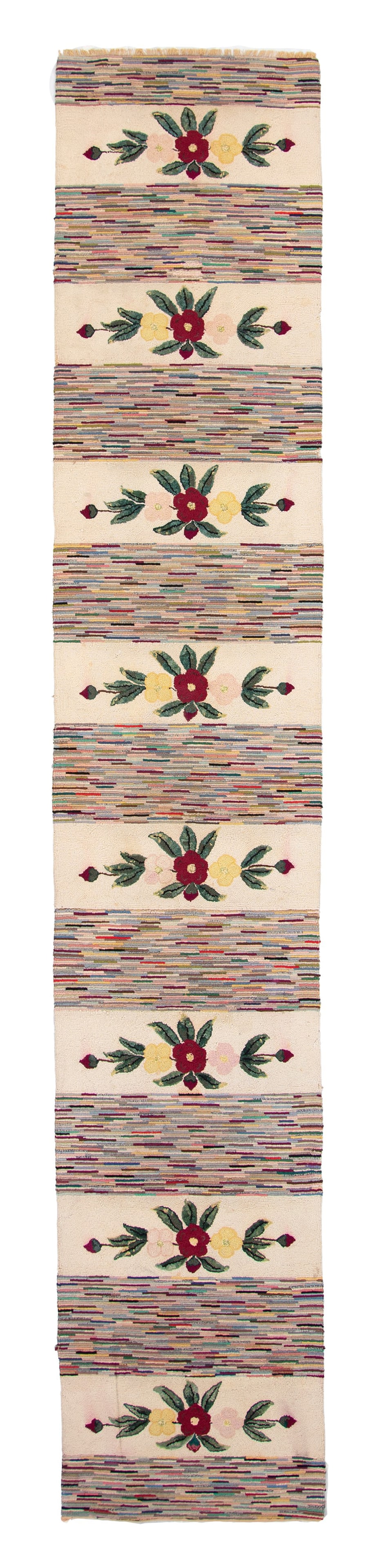 Tappeto Hook. Stati Uniti: Hook Rug. United States. First half of the 20th century. Excellent condition. 380x70 cm approx. Tappeto Hook. Stati Uniti. Prima meta' del XX secolo. Eccellente stato di conservazione. 380x70 cm ca.