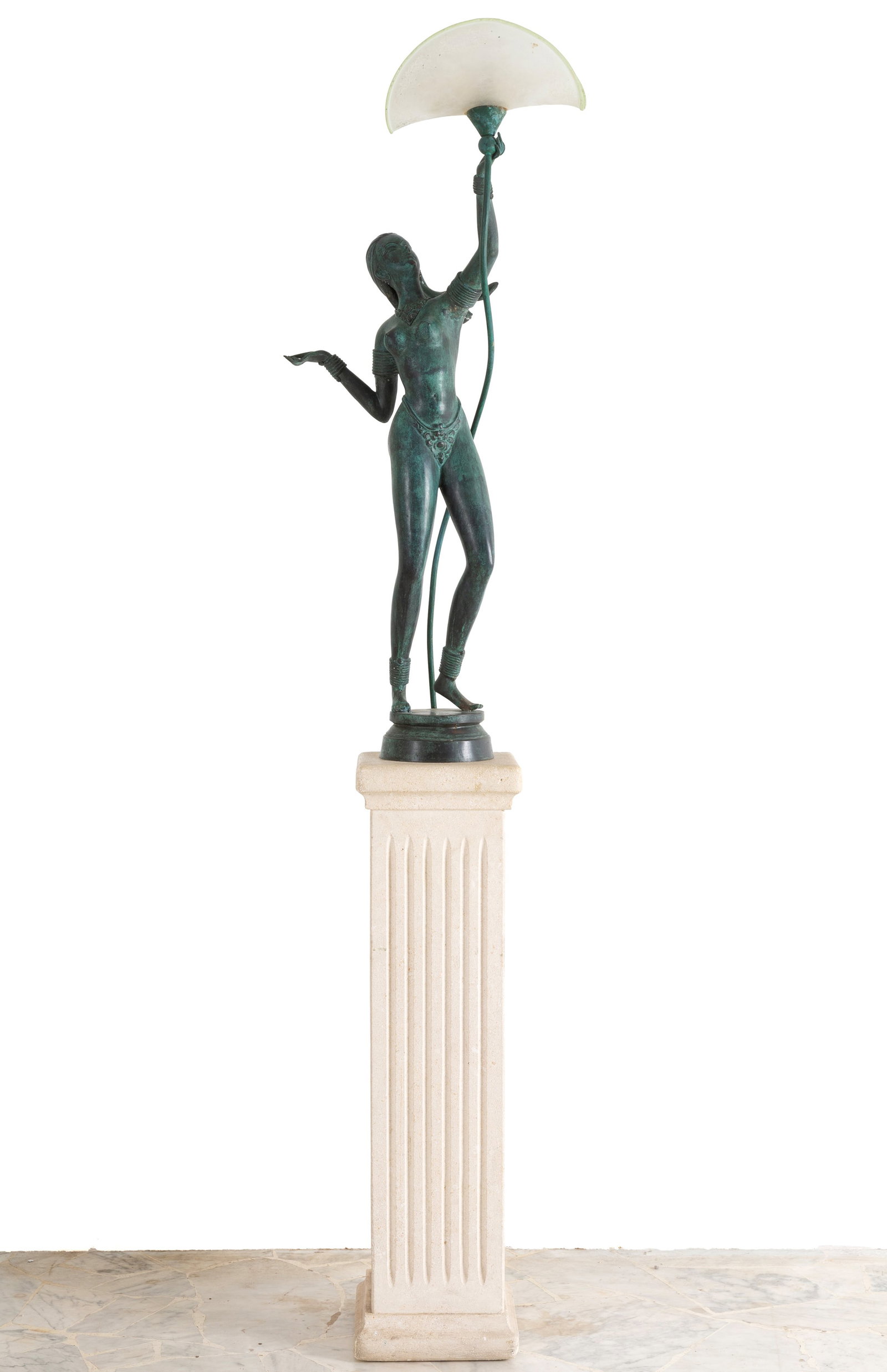 Lamp with sculpture (1 of 4)