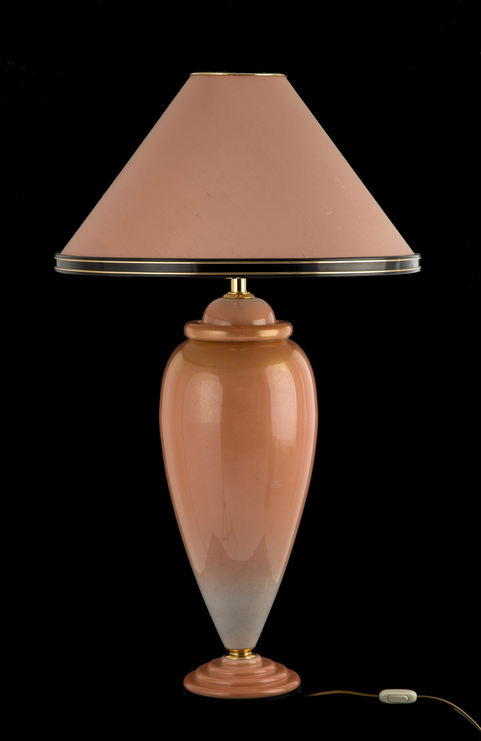 Grande lampada in porcellana. GIULIA MANGANI (1 of 3)