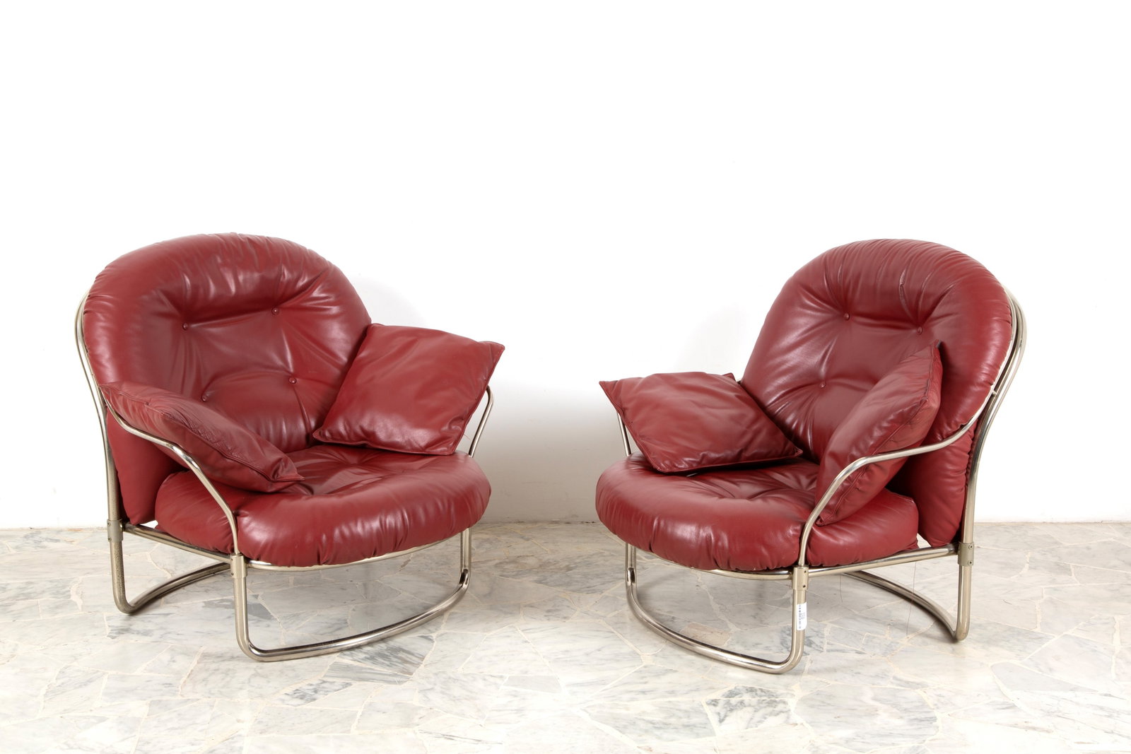 CARLO DE CARLI. Pair of armchairs mod. 915 for CINOVA (1 of 4)