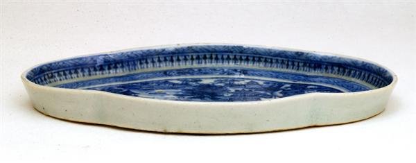 19C Chinese Canton Blue & White Plate Figurine - 3