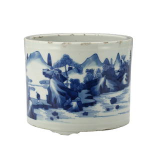 A BLUE AND WHITE 'FIGURES' BRUSHPOT: H:14.8cmD:18cm