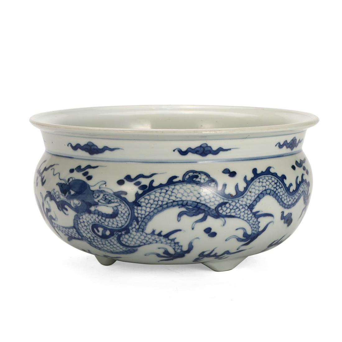 A BLUE AND WHITE 'DRAGON' INCENSE BURNER (1 of 8)