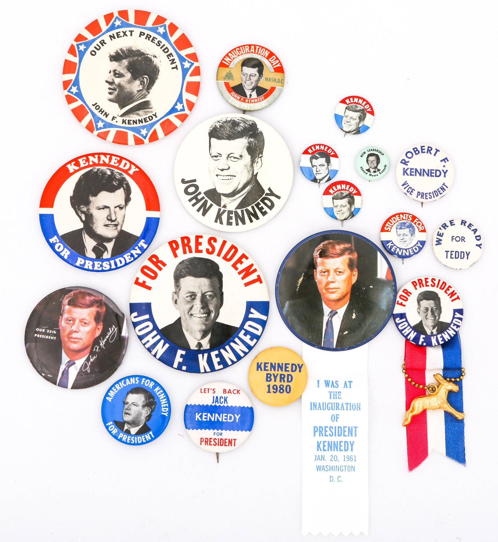 PRESIDENTIAL CAMPAIGN BUTTONS - KENNEDY FAMILY: PRESIDENTIAL CAMPAIGN BUTTONS - KENNEDY FAMILY Lot of 19 presidential and vice presidential campaign buttons for John F. Kennedy, Robert F. Kennedy and Edward "Ted" Moore Kennedy. The buttons include 