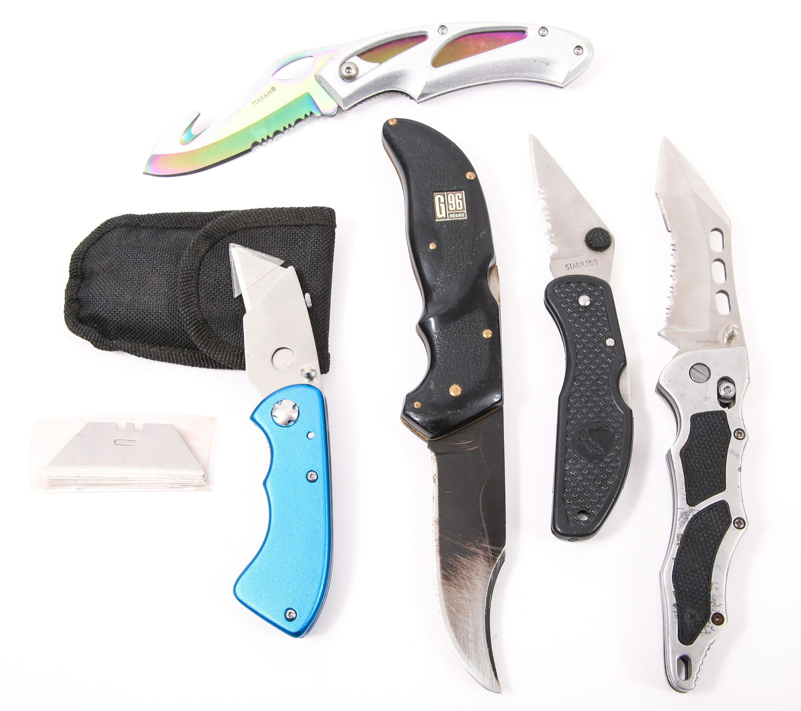 FOLDING KNIVES - LOT OF 5: FOLDING KNIVES - LOT OF 5 Maxam Folding Knife Metal vented handle Single, half-serrated blade Rainbow treatment on blade G96 Brand Folding Knife 4030 Mod