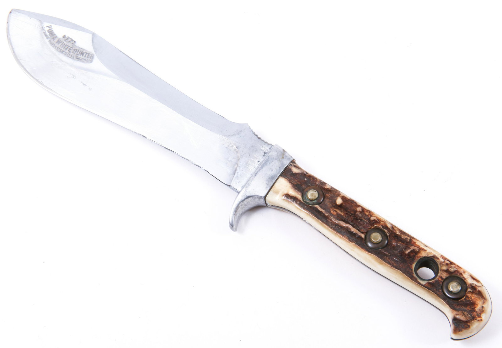 PUMA WHITE HUNTER 6377 STAG HANDLE GERMAN HUNTING KNIFE: PUMA WHITE HUNTER 6377 STAG HANDLE GERMAN HUNTING KNIFE Puma White Hunter stag handle fixed blade hunting knife, made in Germany, No. 6377 Size: Overall length: 10.5", Blade length: 6"