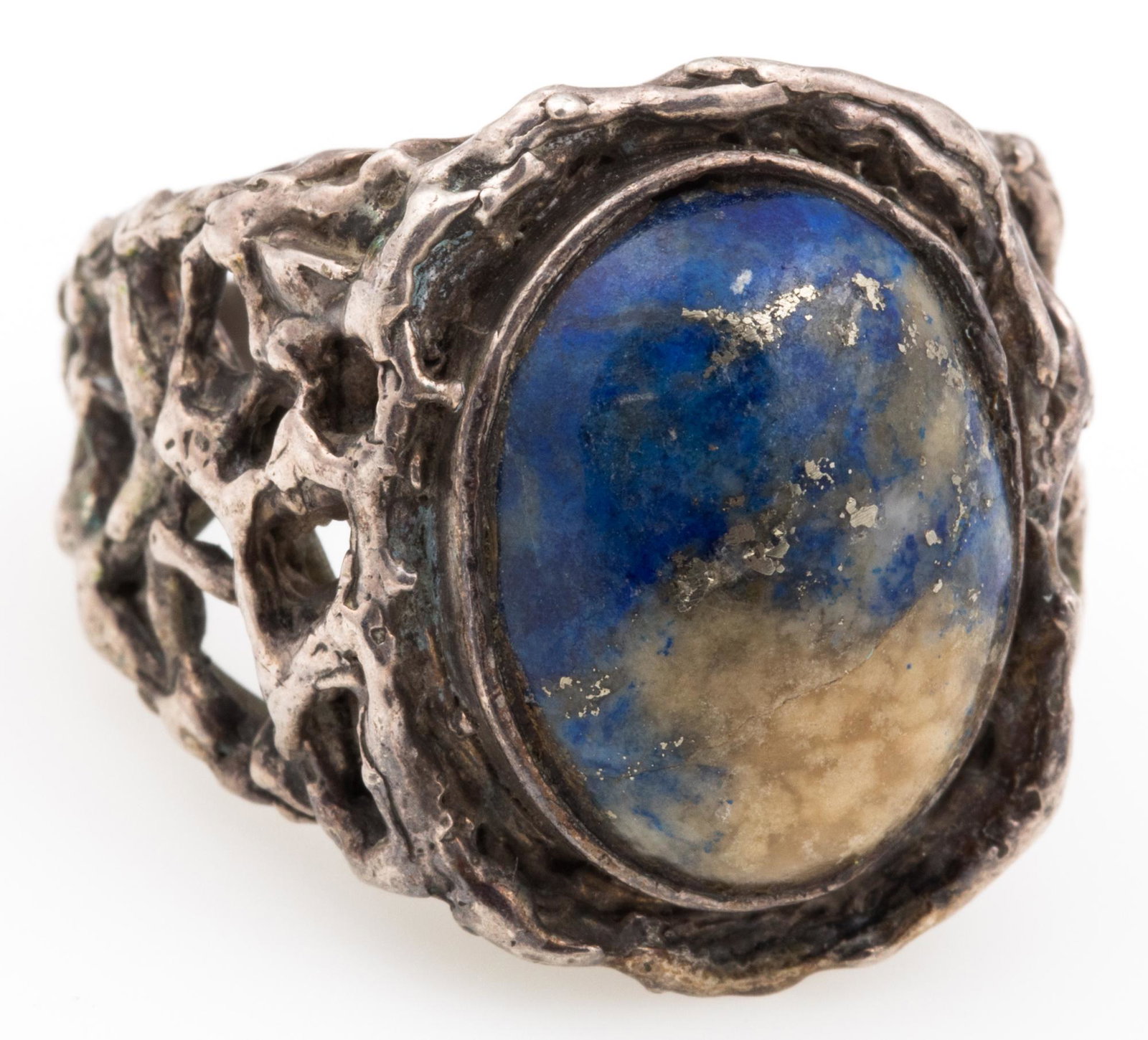 STERLING SILVER BRUTALIST LAPIS LAZULI RING: STERLING SILVER BRUTALIST LAPIS LAZULI RING Mid-century brutalist sterling silver ring with lapis lazuli cabochon. Not marked, tested. Size: 10 Weight: 16.9 grams