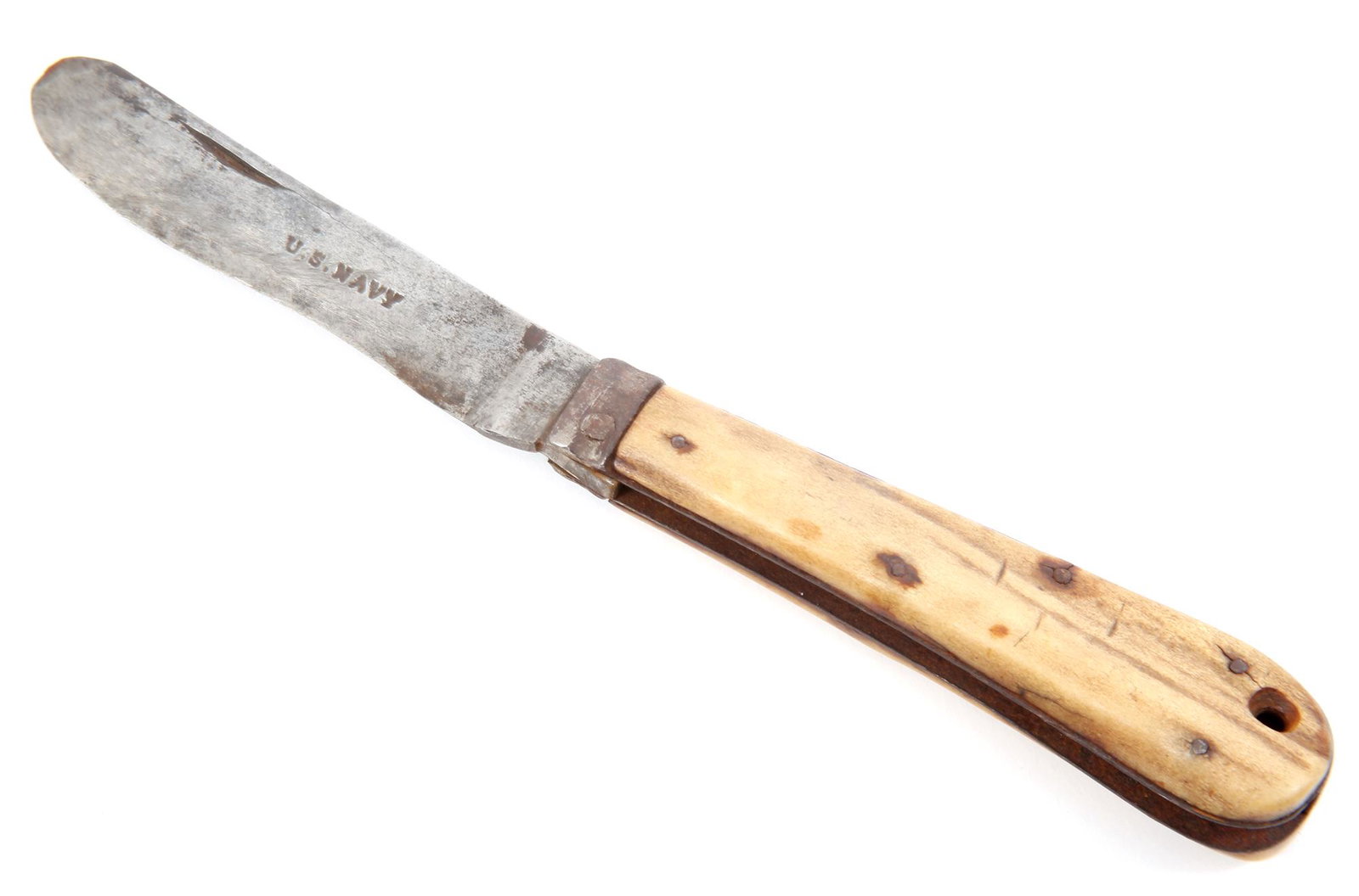 EARLY 19TH C. USN WILSON HAWKSWORTH & MOSS POCKET KNIFE: EARLY 19TH C. USN WILSON HAWKSWORTH & MOSS POCKET KNIFE Pre-Civil War Wilson Hawksworth & Moss Co., Sheffield, England, antler handle pocket knife stamped "US Navy" on blade, circa 1832-1846.