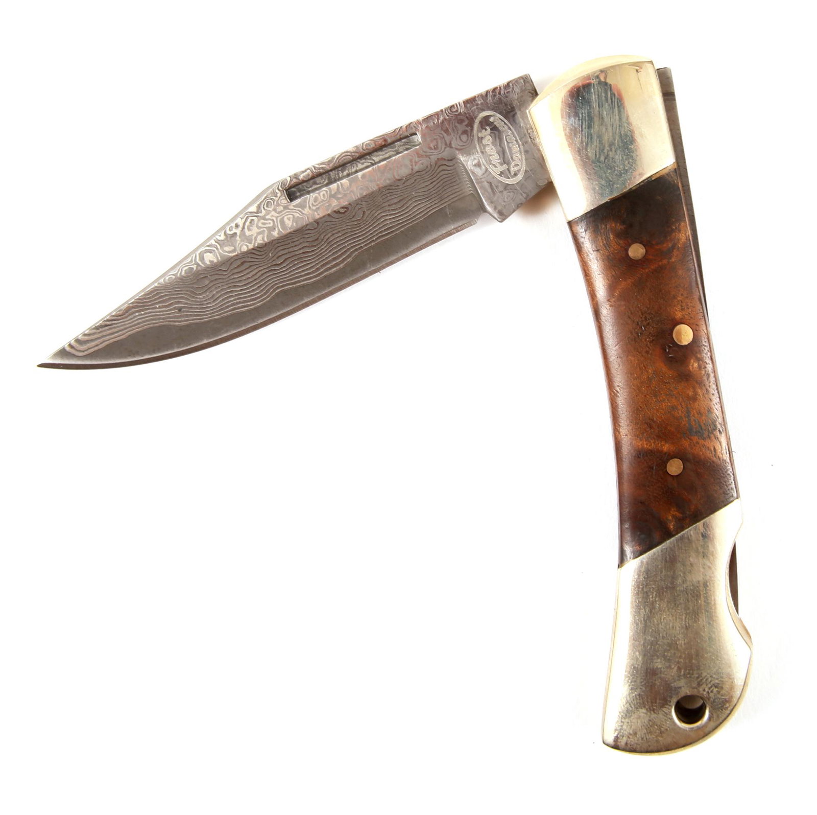 FROST DAMASCUS POCKET KNIFE: FROST DAMASCUS POCKET KNIFE Stainless steel, woodgrain-engraved, decorative blade Brown woodgrain plastic and steel handle Lockback 3.75" folded Includes silver plastic case Size:3.75"