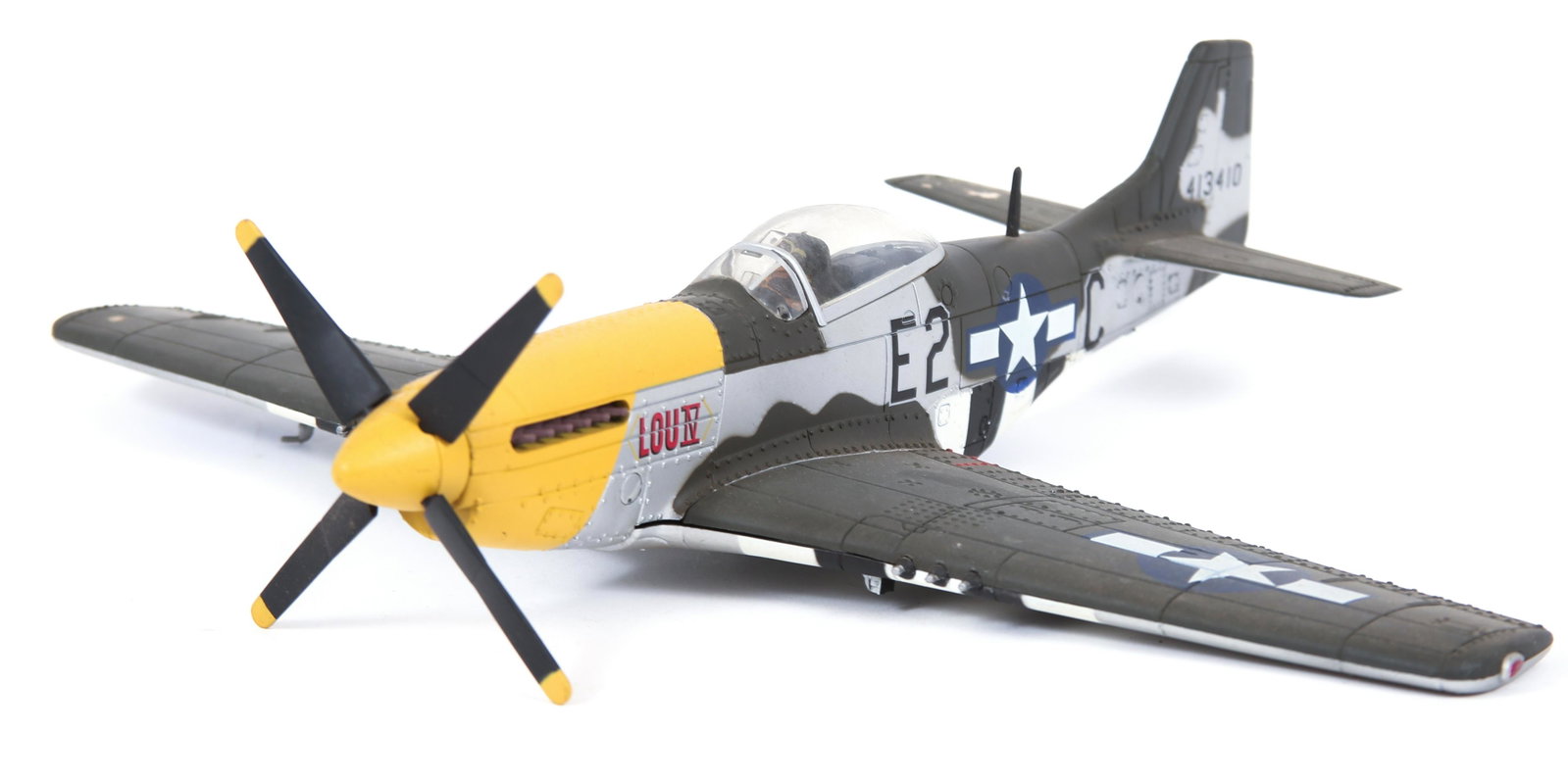 21ST CENT. ULTIMATE SOLDIER P-51D MUSTANG LOU IV: 21ST CENT. ULTIMATE SOLDIER P-51D MUSTANG LOU IV AIRPLANE 21st Century Ultimate Soldier P-51D Mustang LOU IV airplane with pilot figure. Missing wheel and some paint splattering on surface, otherwise 