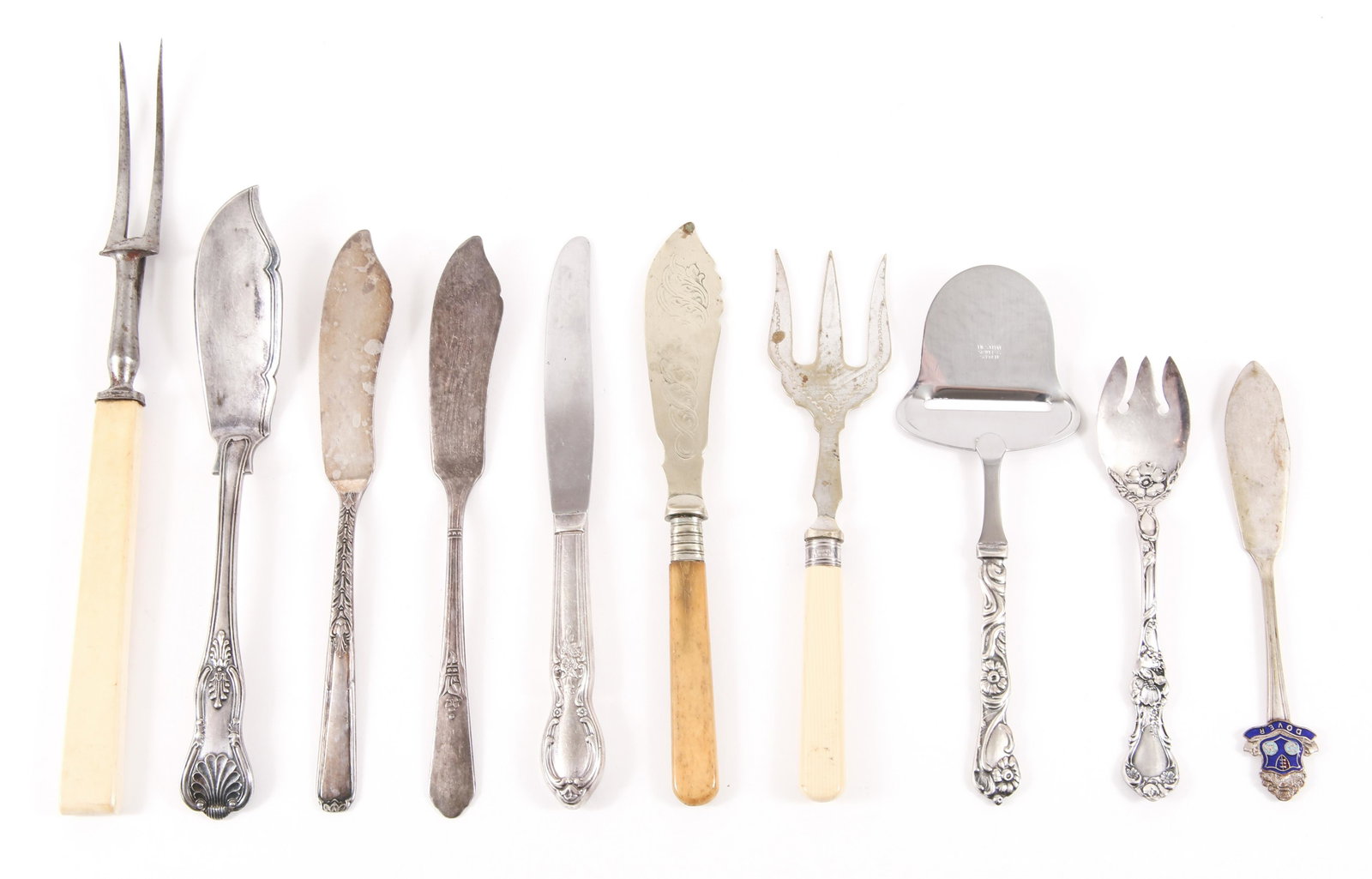 SILVER PLATED SERVING PIECES - LOT OF 10: SILVER PLATED SERVING PIECES - LOT OF 10 Lot of ten silver plated serving pieces, manufacturers include: Nils Johan Savory London WMA Rogers Simeon