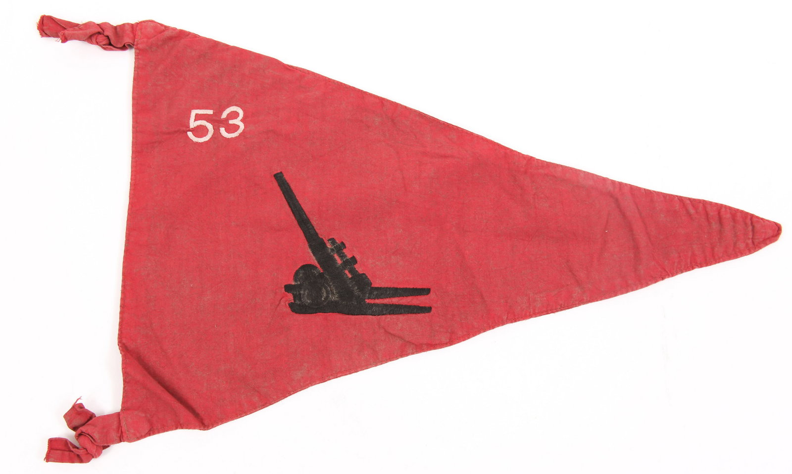 SOUTH VIETNAMESE POST-WAR ARTILLERY UNIT PENNANT: SOUTH VIETNAMESE POST-WAR ARTILLERY UNIT PENNANT South Vietnamese post-war tank unit pennant, with embroidered artillery gun and number 53. 11.5 x 16"
