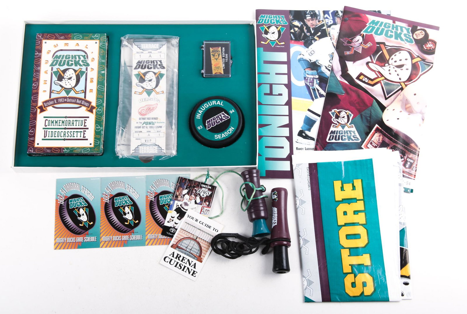 MIGHTY DUCKS INAUGURAL SEASON COLLECTIBLE LOT OF 4: MIGHTY DUCKS INAUGURAL SEASON COLLECTIBLE LOT OF 4 Lot of 4 pieces of Anaheim Mighty Ducks inaugural hockey season memorabilia. Includes: 2 Mighty Ducks du