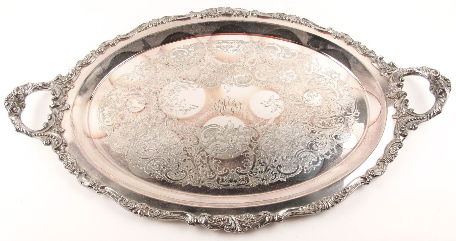 WALLACE SILVERPLATE BAROQUE PATTERN SERVING TRAY (1 of 6)