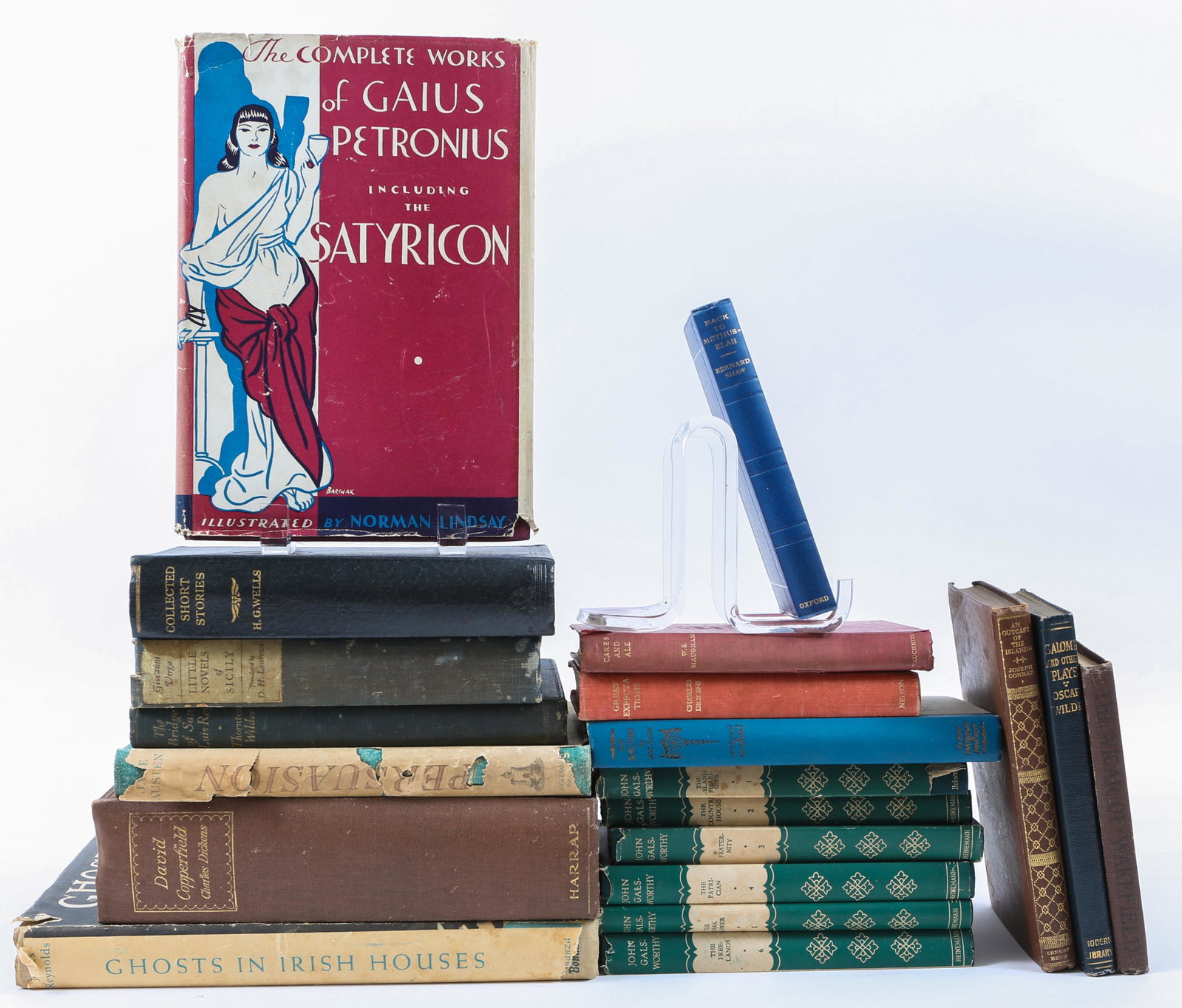 20 HARDBACK FICTION BOOKS | Printed Dates: '20s to '40s: 20 HARDBACK FICTION BOOKS | Printed Dates: '20s to '40s Authors included: John Galsworthy George Bernard Shaw W.S. Maugham Oliver Goldsmith H.G. Wells Giovanni Verga Thornton Wil