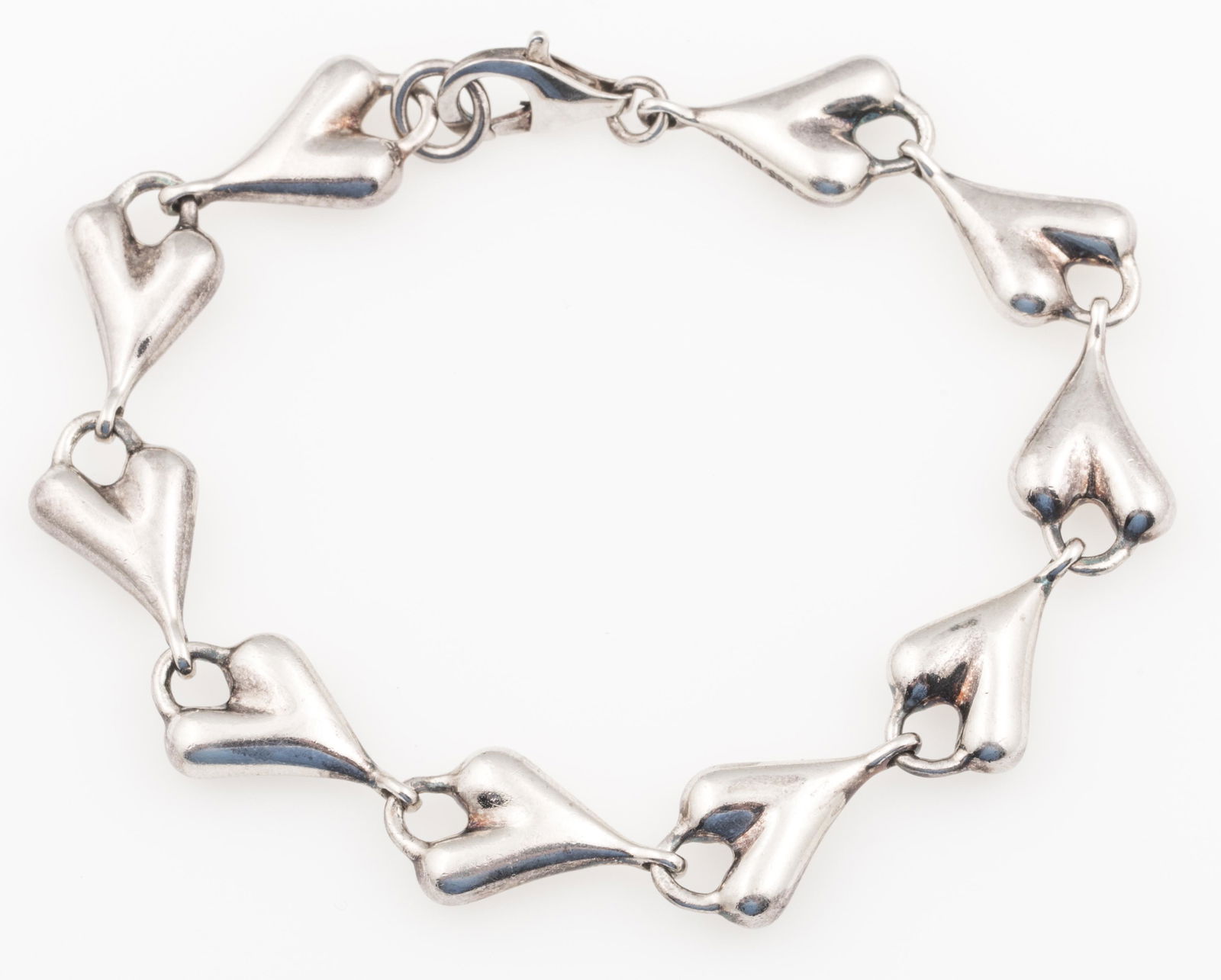 RLM STUDIO STERLING SILVER HEART BRACELET (1 of 3)