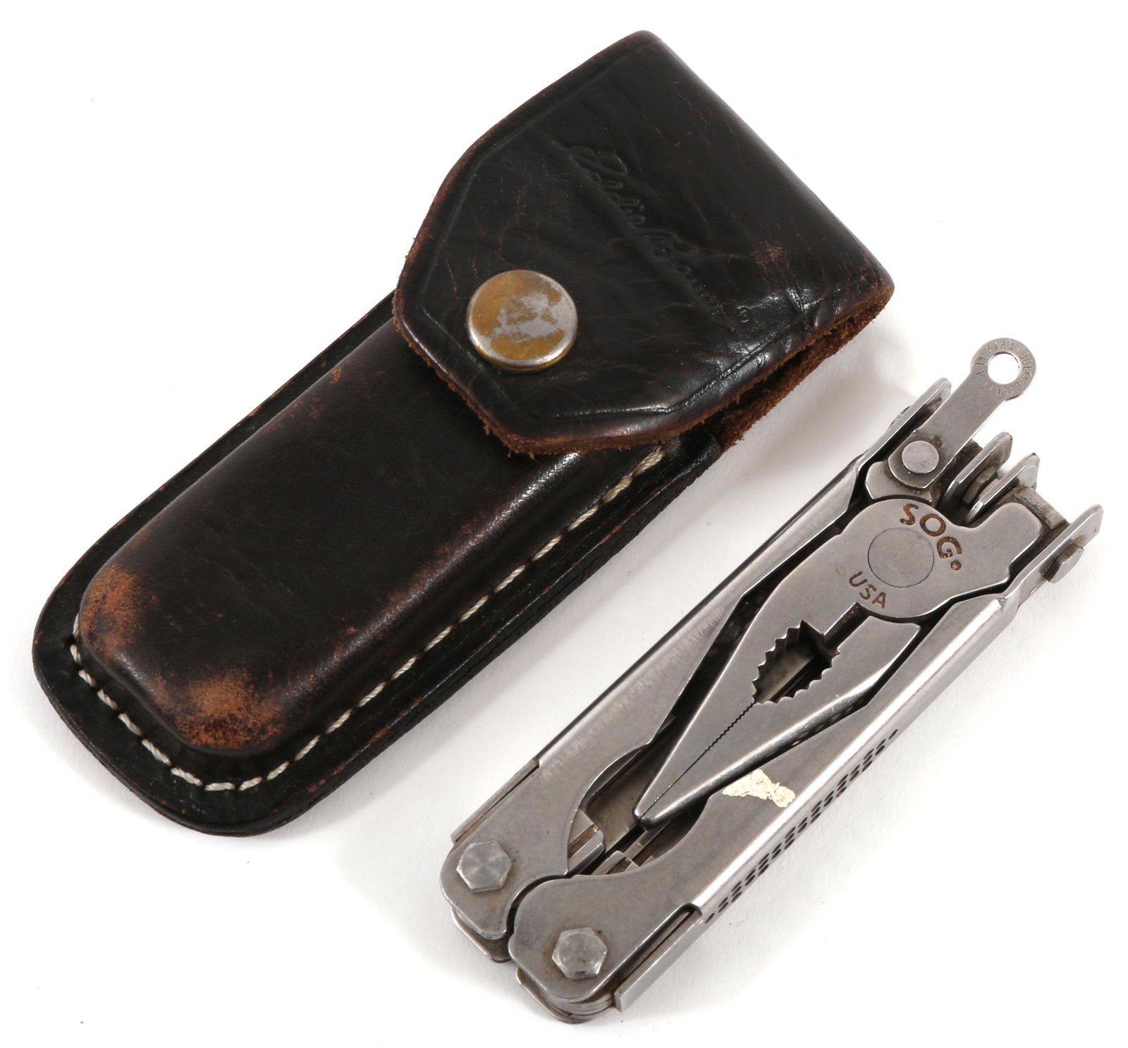 SOG PARATOOL WITH EDDIE BAUER LEATHER SHEATH (1 of 5)