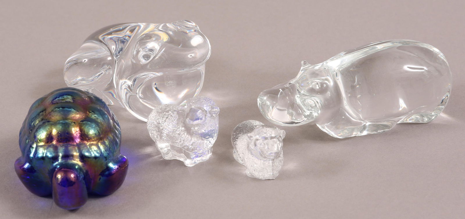 GLASS FIGURAL ANIMAL PAPERWEIGHTS AND FIGURINES (1 of 7)