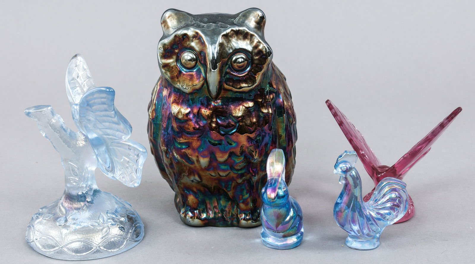 FENTON GLASS ANIMAL FIGURINES (1 of 5)