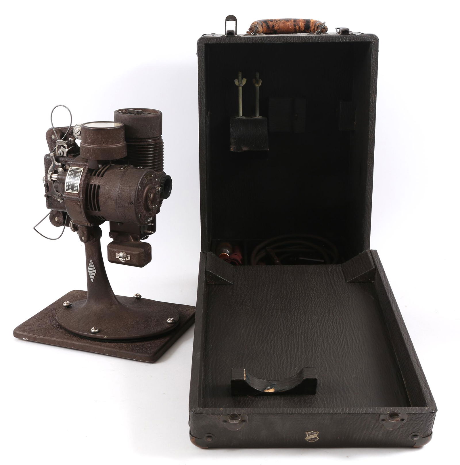 1920's BELL & HOWELL FILMO 57 MOTION PICTURE PROJECTOR (1 of 12)