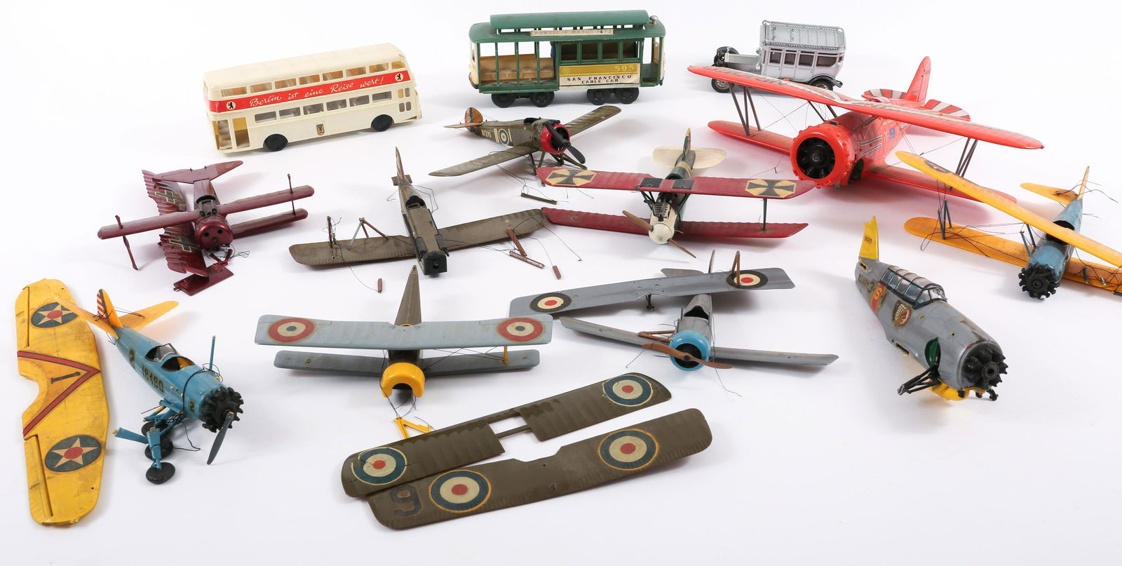 20TH C. PLASTIC FIGHTER PLANE & VEHICLE MODELS (1 of 11)
