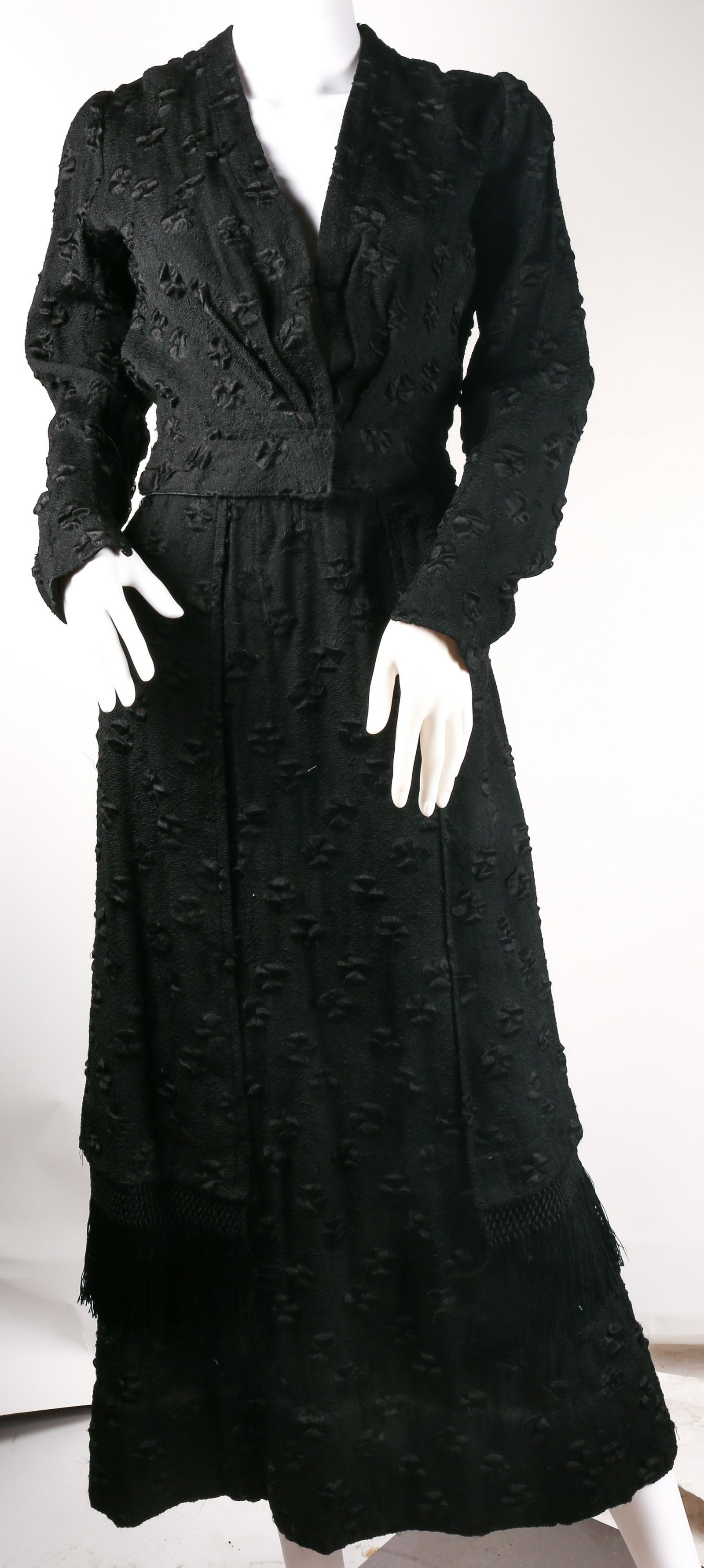 1940s WOMEN'S BLACK 2 PIECE ENSEMBLE (1 of 5)