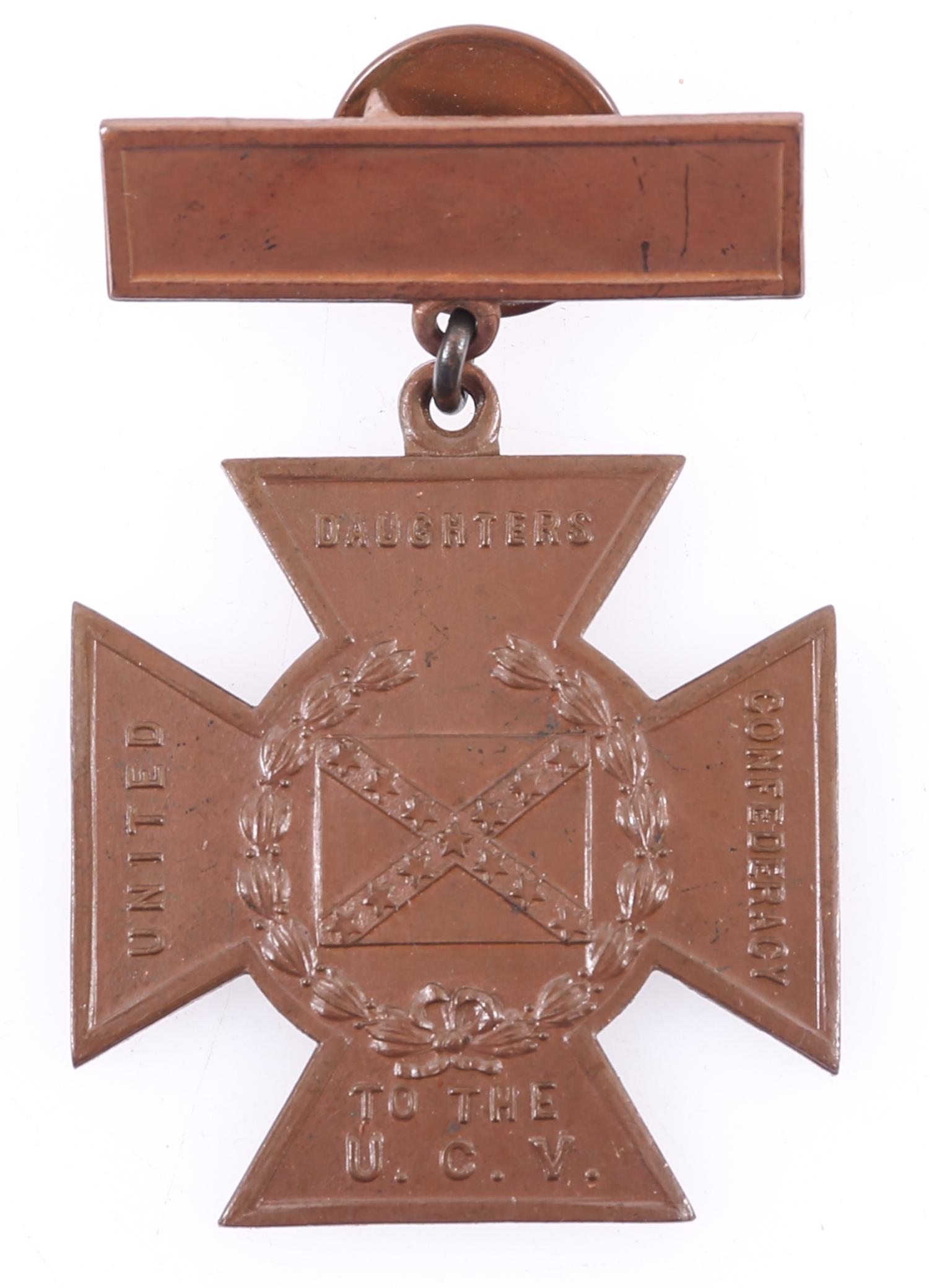 UNITED DAUGHTERS OF CONFEDERACY SOUTHERN CROSS OF HONOR (1 of 2)