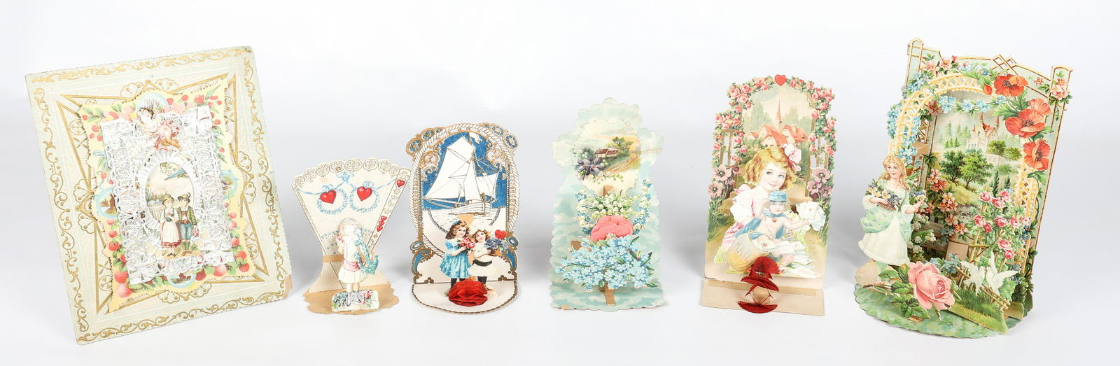 EARLY 20TH C. GERMAN VALENTINE'S DAY CARDS (1 of 11)