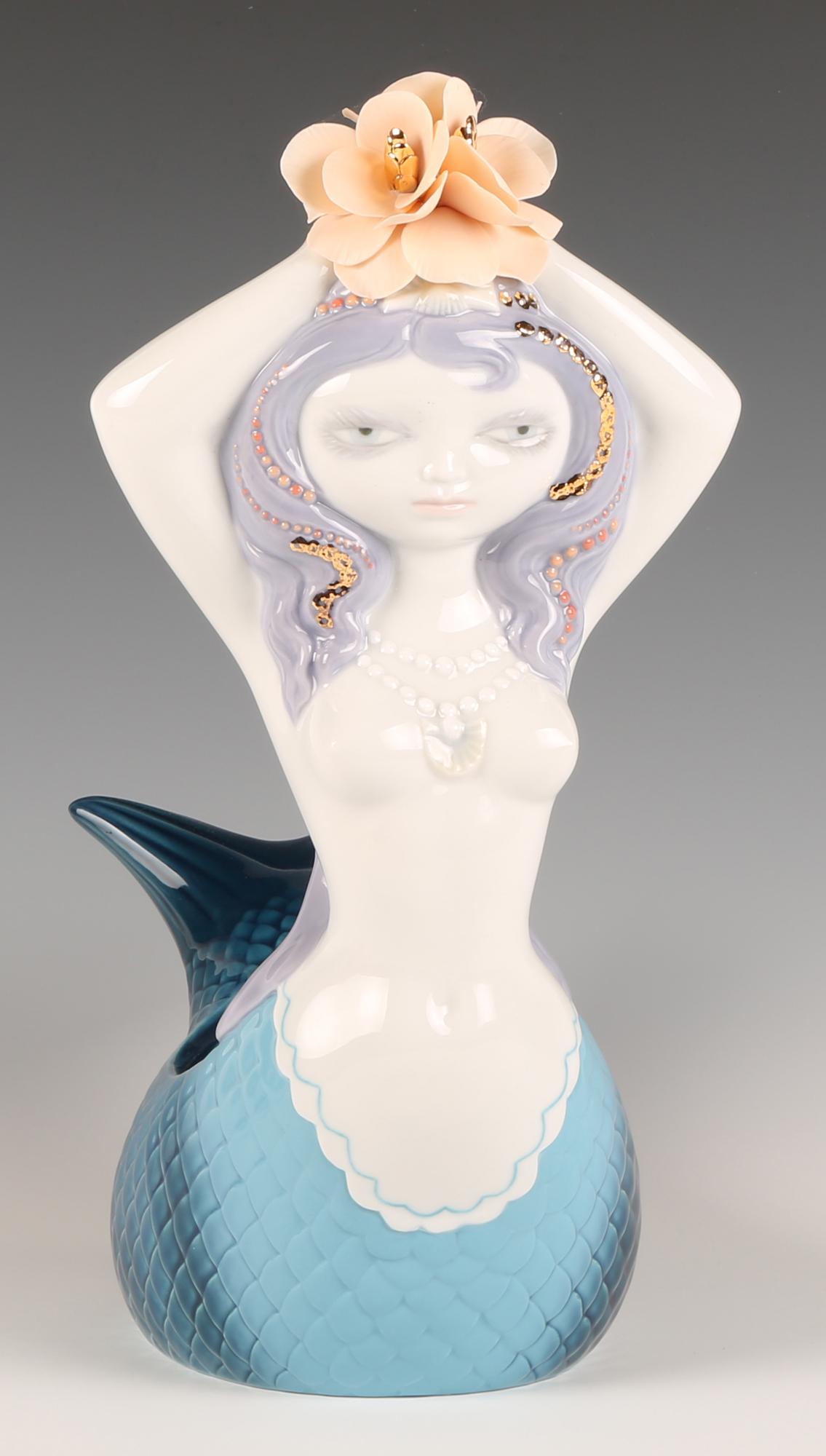 LLADRO PORCELAIN LITTLE MERMAID #7299 FIGURINE (1 of 5)