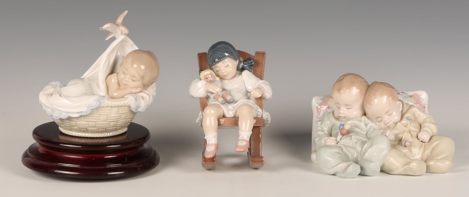LLADRO PORCELAIN - LITTLE DREAMERS, NAPTIME, TENDER (1 of 6)