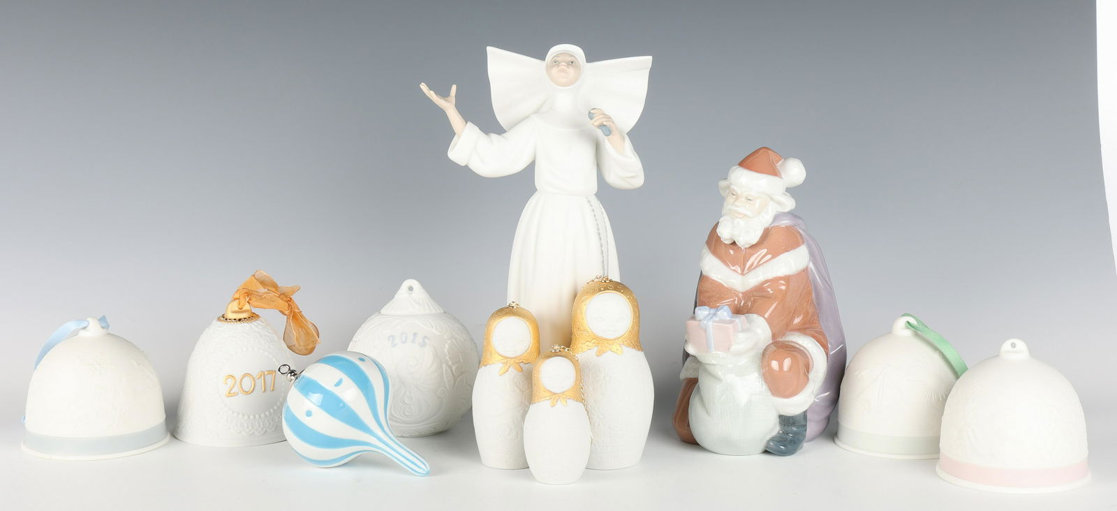 LLADRO PORCELAIN FIGURINES - CHRISTMAS (1 of 7)