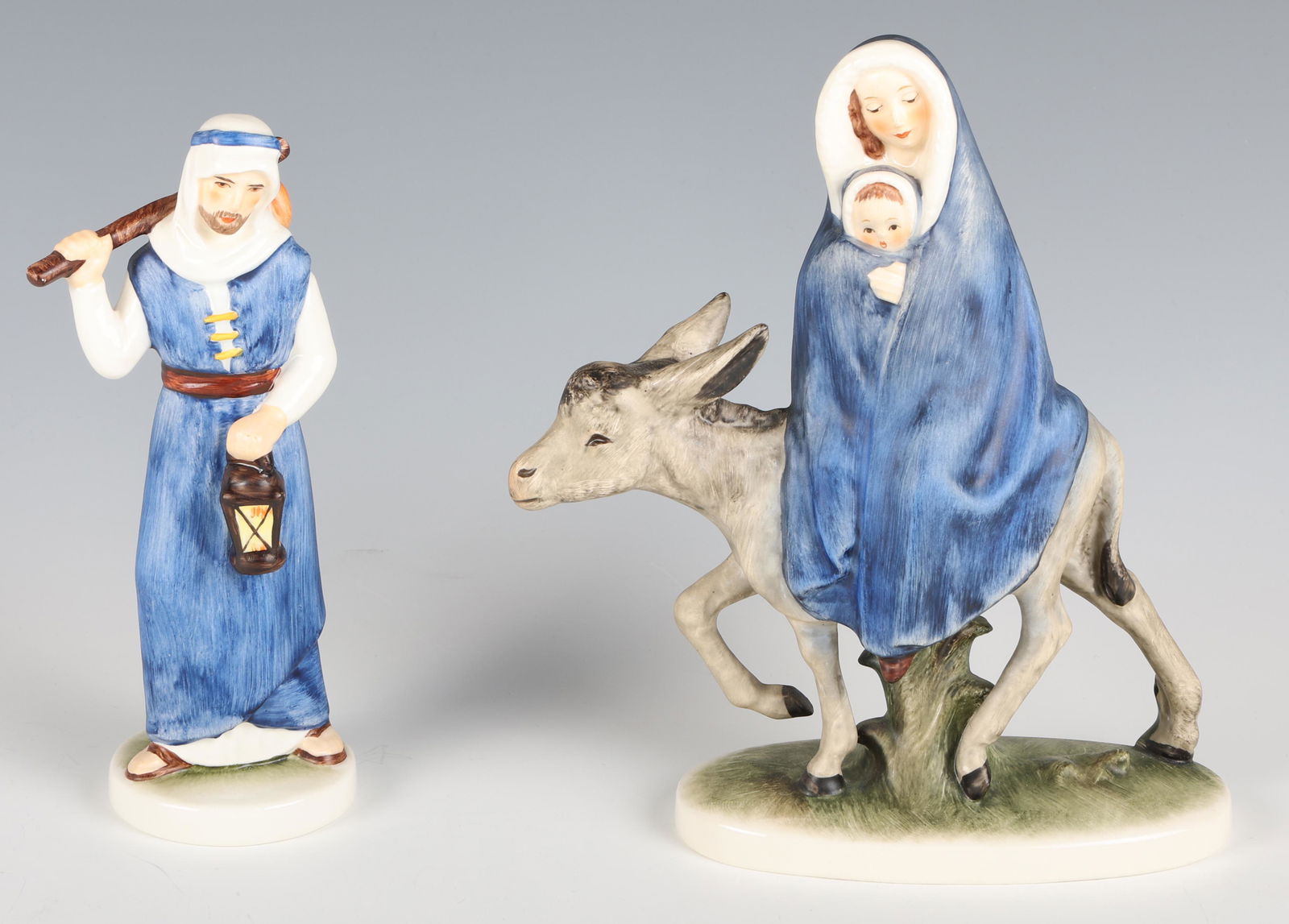 GOEBEL HUMMEL PORCELAIN FIGURINES - HOLY FAMILY (1 of 5)