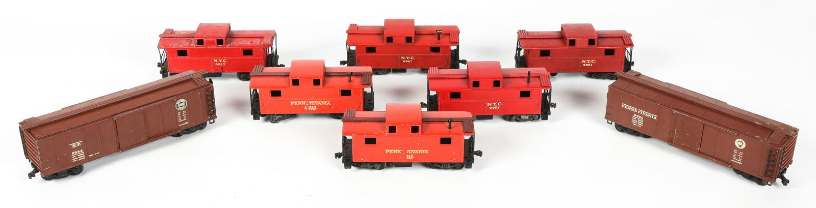 LIONEL "OO" GAUGE MODEL TRAINS - LOT OF 8 (1 of 7)