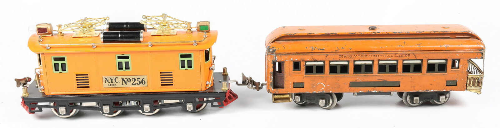 LIONEL O GAUGE MODEL TRAINS - LOT OF 2 (1 of 7)
