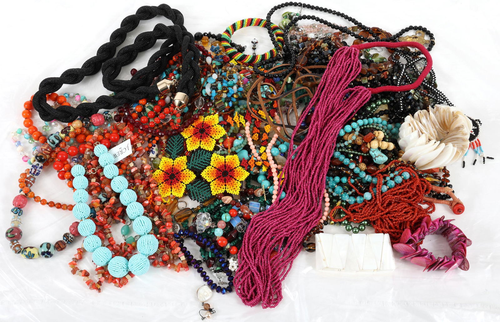 COSTUME BEADED JEWELRY NECKLACES & BRACELETS - 7 LBS (1 of 7)