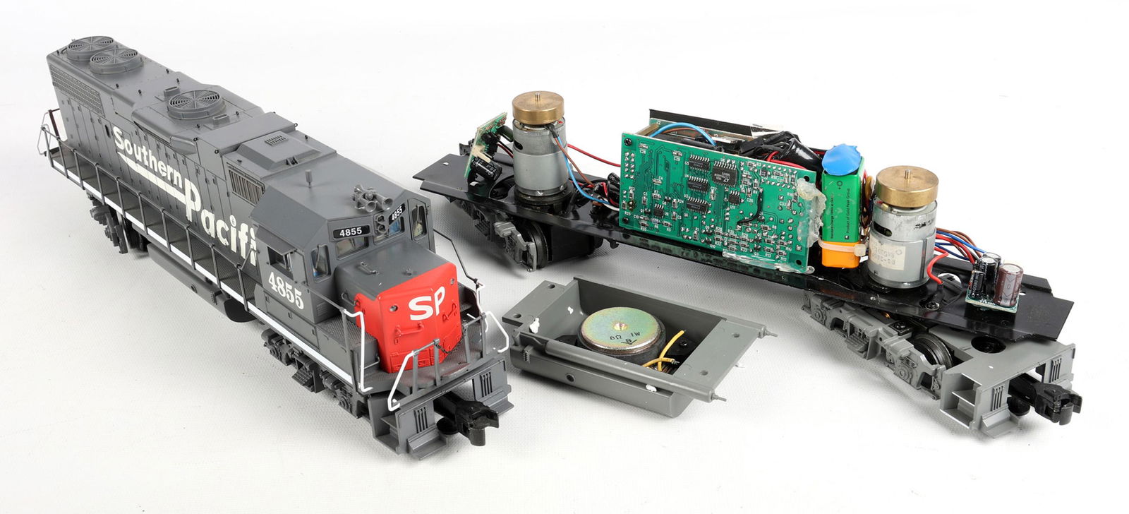 K-LINE O GAUGE GP SERIES DIESEL ENGINES (1 of 7)