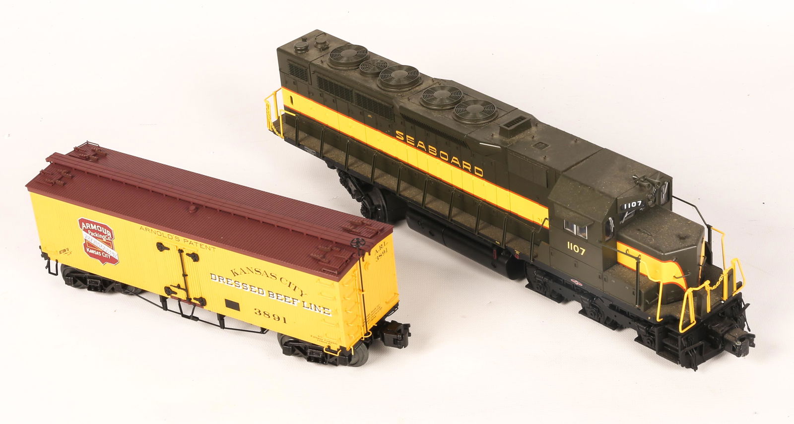 ATLAS O GAUGE MODEL TRAINS - LOT OF 2 (1 of 8)