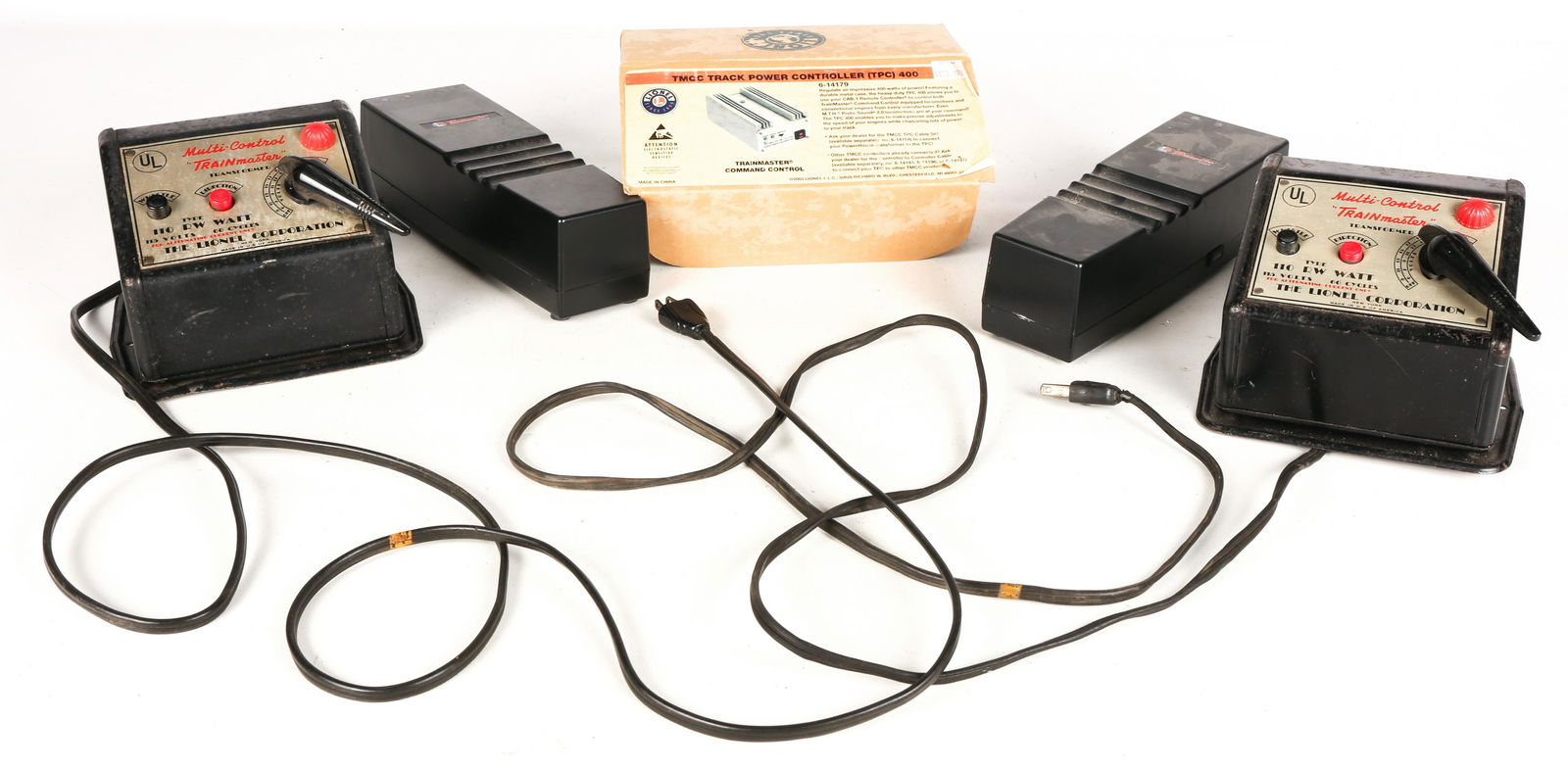 LIONEL MODEL TRAIN HARDWARE - LOT OF 5 (1 of 4)