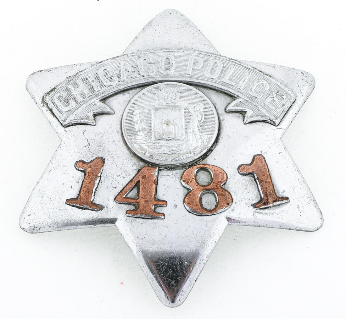 CHICAGO ILLINOIS POLICE PIE PLATE BADGE NO. 1481: CHICAGO ILLINOIS POLICE PIE PLATE BADGE NO. 1481 Obsolete Chicago Illinois police badge. Number 1481. Marked C.H. Hanson Chicago on the back. Measurements: 3 x 3.5"