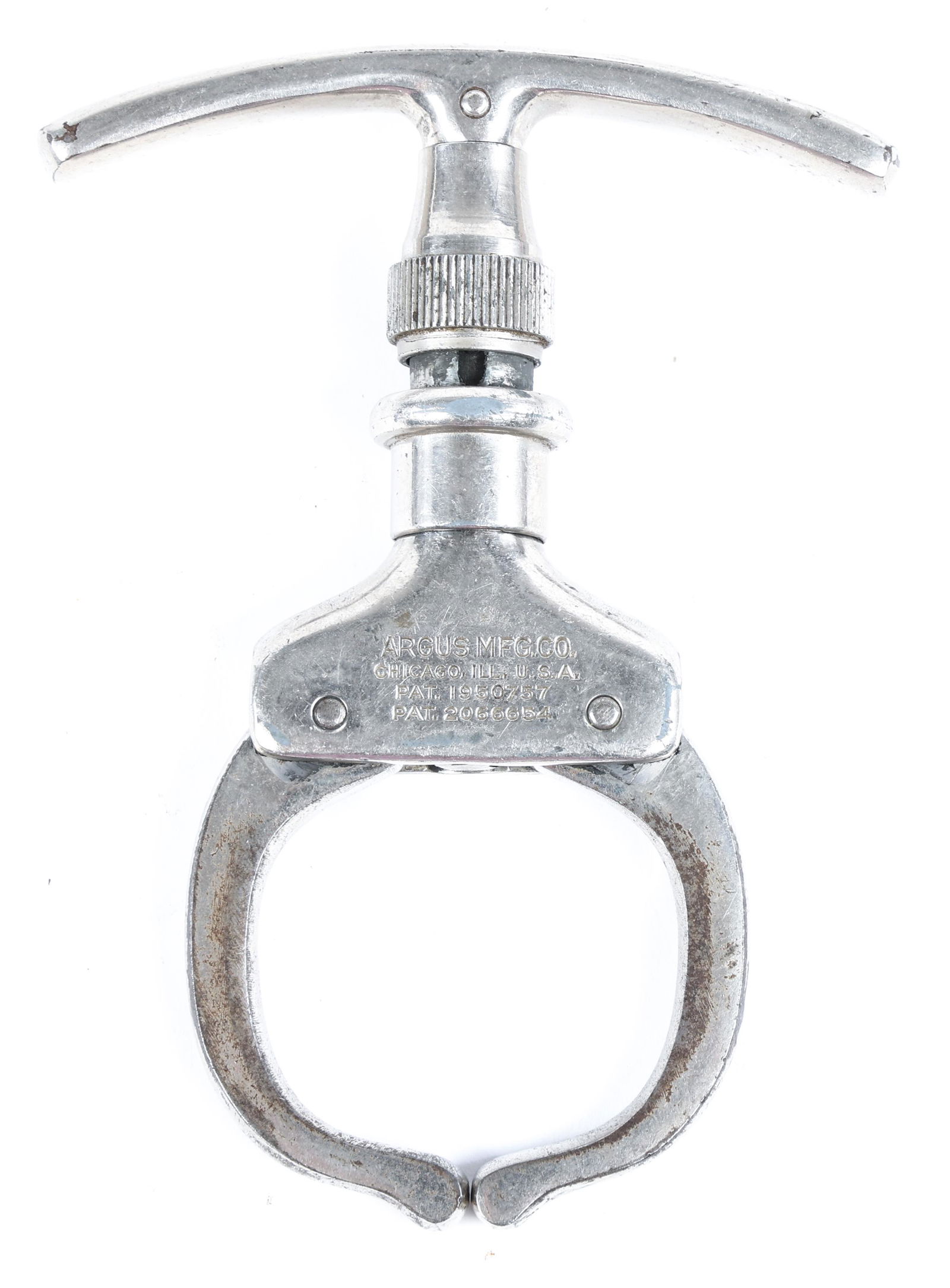 THE IRON CLAW HANDCUFF (1 of 2)