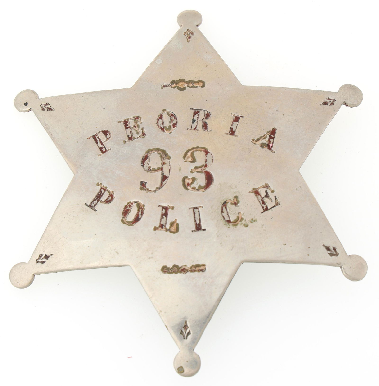 PEORIA ILLINOIS POLICE PIE PLATE BADGE NO. 93: PEORIA ILLINOIS POLICE PIE PLATE BADGE NO. 93 Obsolete Peoria, Illinois, Police pie plate badge. Number 93. Unmarked. Measurements: 3 x 3.5"